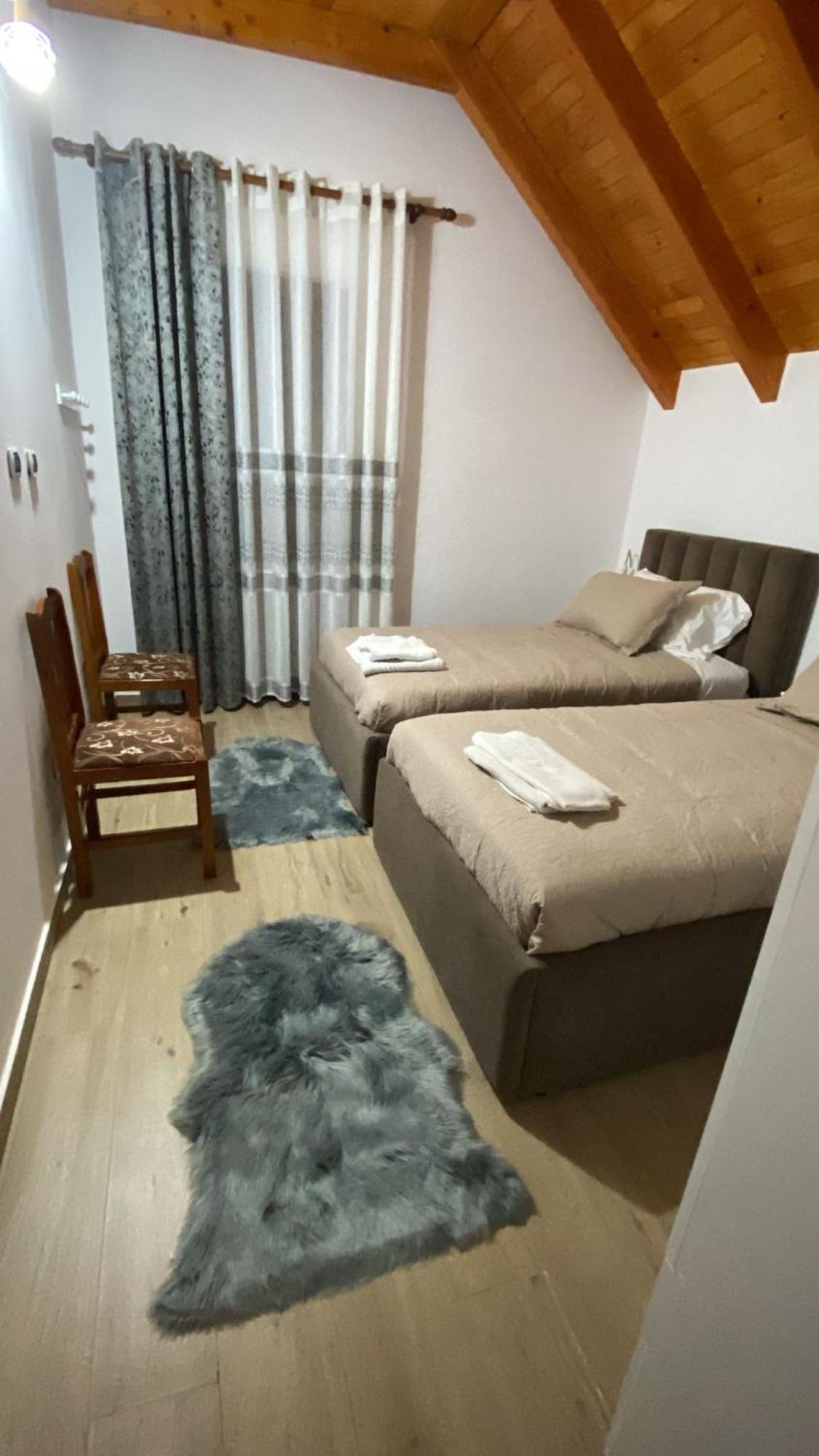 Bujtina Okoli Bed & Breakfast