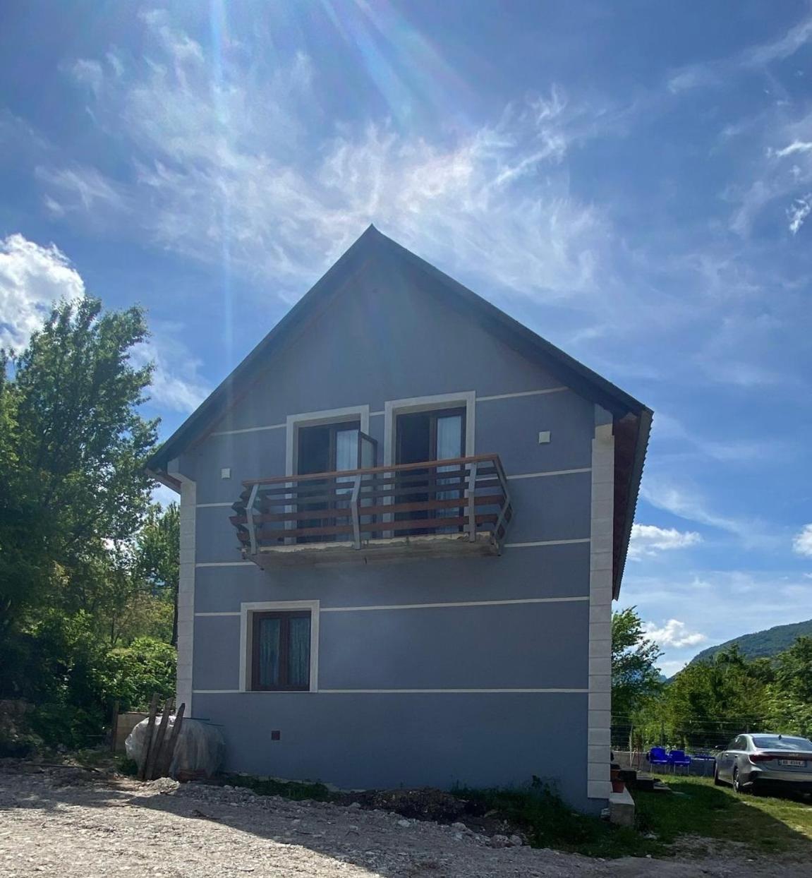 Bed & Breakfast Bujtina Okoli