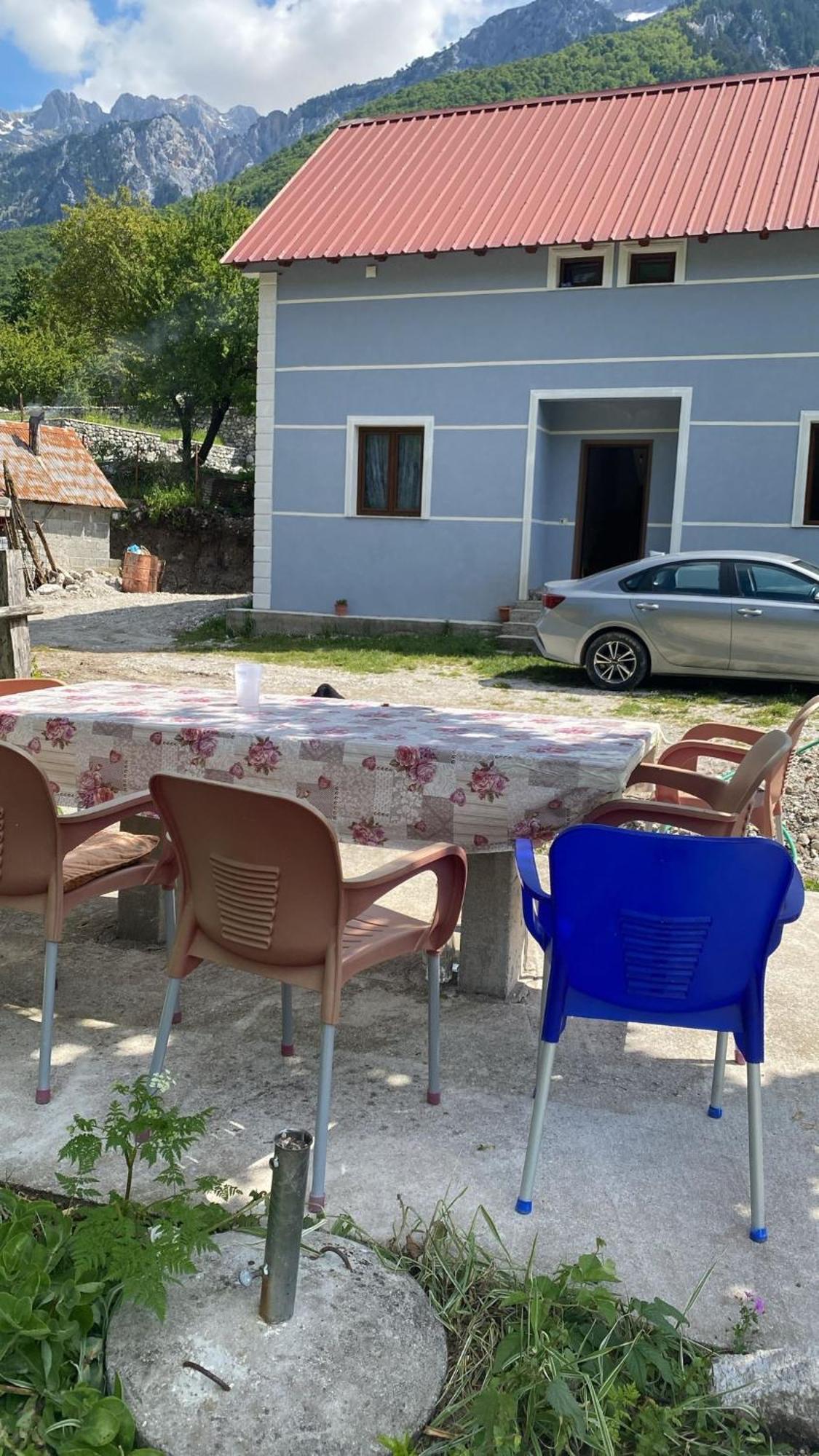 Bed & Breakfast Bujtina Okoli